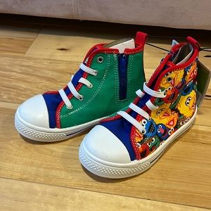 Sesame Street Toddler high top sneakers